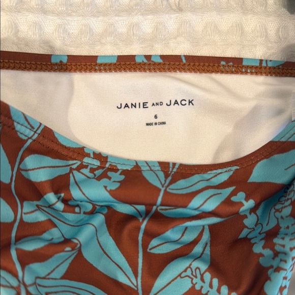 Floral Ruffle Bikini Set - Picture 2 of 4